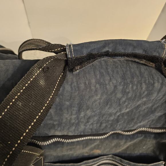 KIPLING Large Navy Wheeled Rolling Duffle Bag Suitcase Luggage 30”x15” - Picture 5 of 16